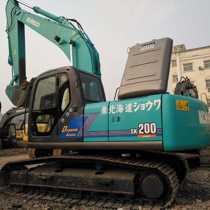 Excavateur Kobelco SK200 du Japon avec 0 à 2000 heures de travail et 3 tonnes max.