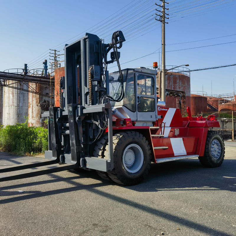 Vélos élévateur à fourche à moteur diesel Kalmar 25T 30T 40T d'origine pour les opérations de routine sur la longueur de la fourche