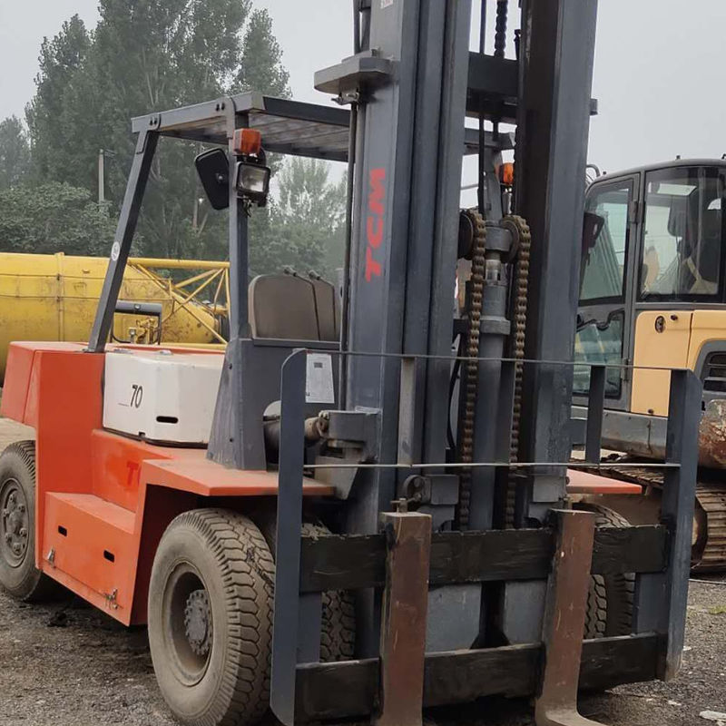 TCM FD70 camion élévateur usé en bon état poids 7000 kg moteur diesel source de puissance