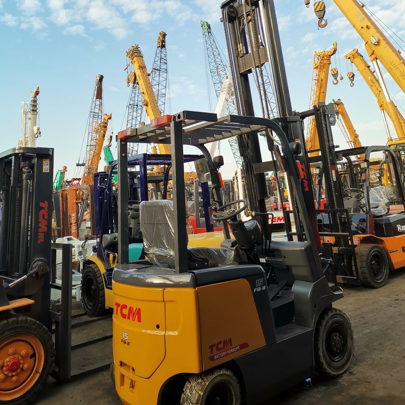 1500 kg Poids TCM FB15 1,5 TON Chariot élévateur électrique avec moteur Isuzu et marque CE