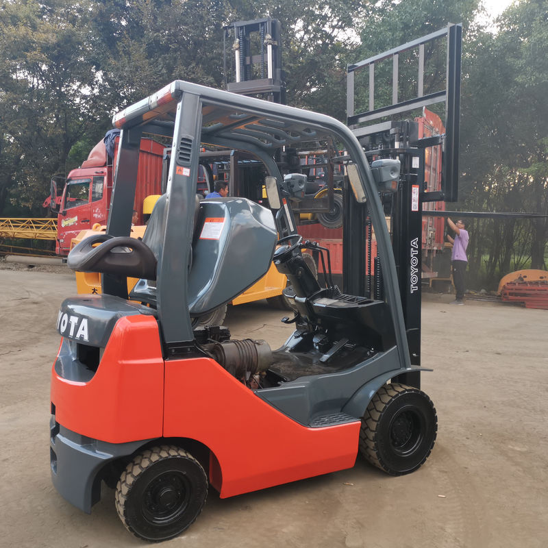 Camion élévateur à essence 2 T 2.5T 3.0T 3.5T avec Nissan ISUZU Mitsubishi japonais