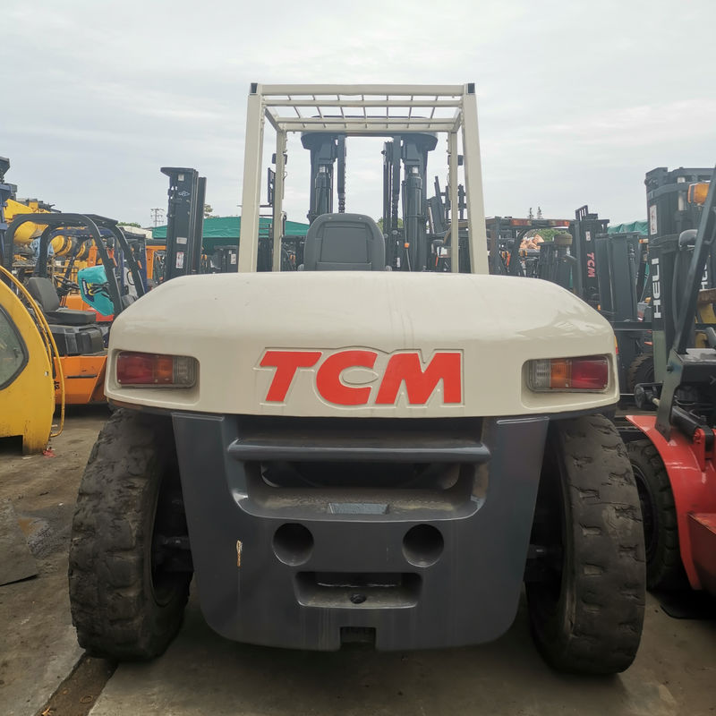 Télélivrateur de 10 tonnes de 3 m TCM FD100 utilisé avec moteur diesel et longueur de fourchette de routine