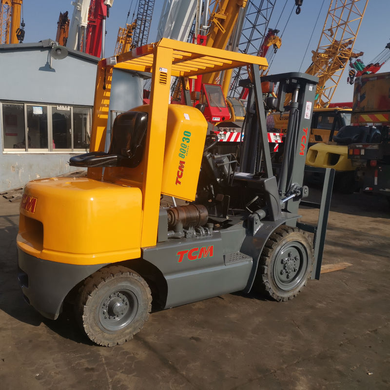 Puissant TCM Telescopic Diesel FD30 T5 chariot élévateur 3 Tonnes 45 récupérer à la réparation de machines